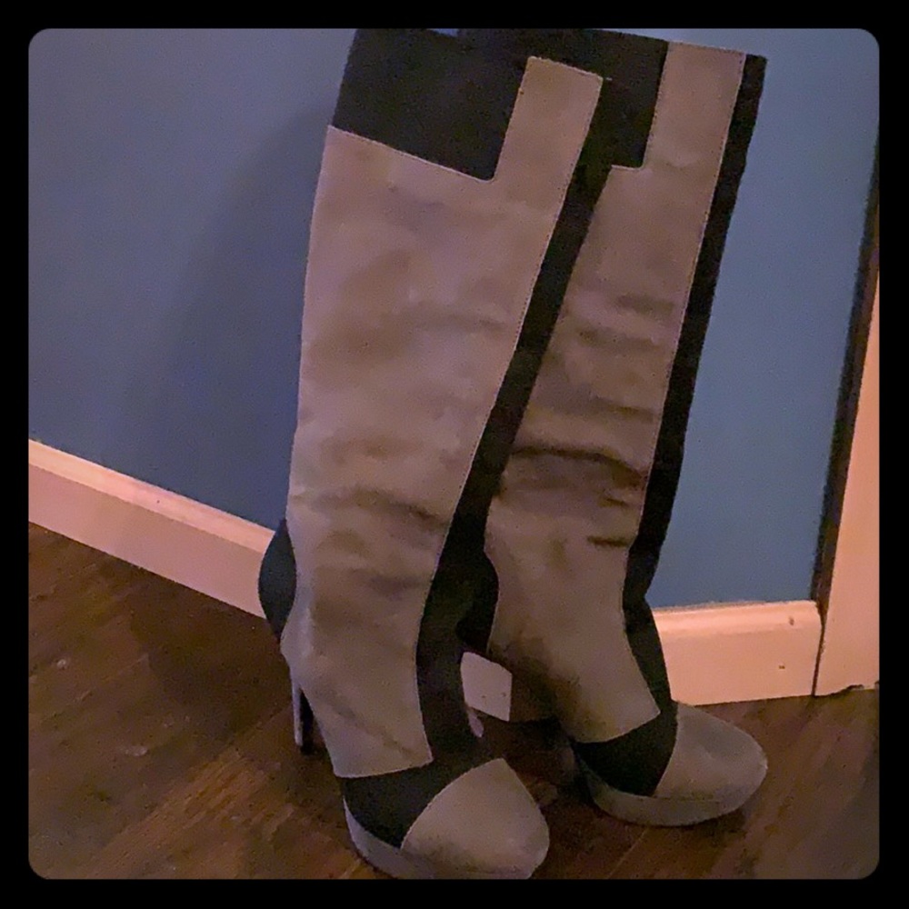Jessica Simpson Black and Grey Boots!!